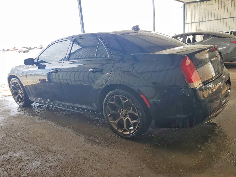 2018 Chrysler 300 მანქანა იყიდება აუქციონზე, vin: 2C3CCABG8JH201943, აუქციონის ნომერი: 47615846