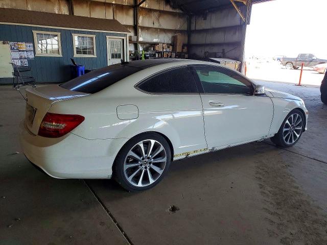 Продаж на аукціоні авто 2015 Mercedes-benz C, vin: WDDGJ4HB6FG355060, номер лоту: 46706956