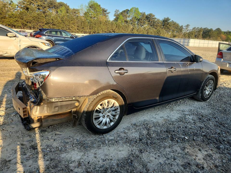 47757766 :رقم المزاد ، 4T1BF1FK7CU591572 vin ، 2012 Toyota Camry مزاد بيع