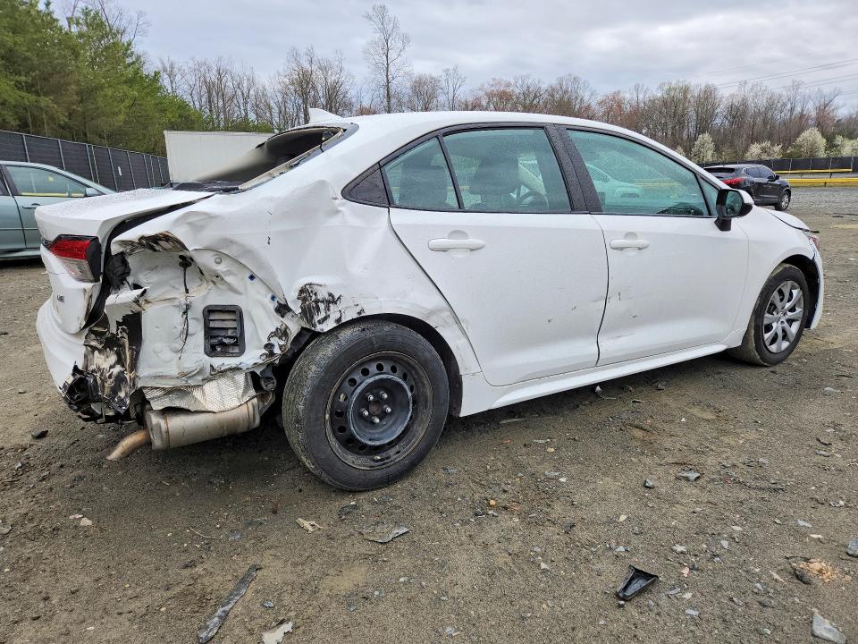 45988456 :رقم المزاد ، 5YFEPMAE9MP185339 vin ، 2021 Toyota Corolla مزاد بيع
