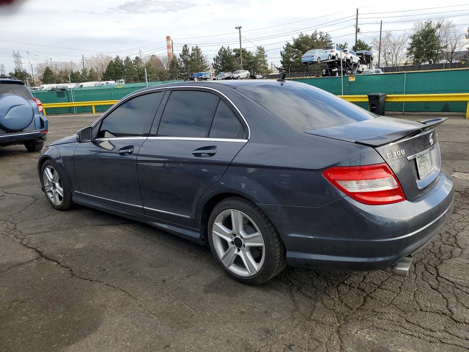 79103145 :رقم المزاد ، WDDGF8BB3BR135276 vin ، 2011 Mercedes-benz C مزاد بيع