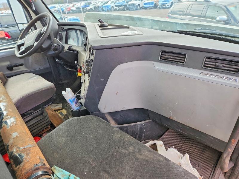 Продаж на аукціоні авто 2018 Freightliner Cascadia 126, vin: 3AKJHLDV7JSJS4137, номер лоту: 45759046