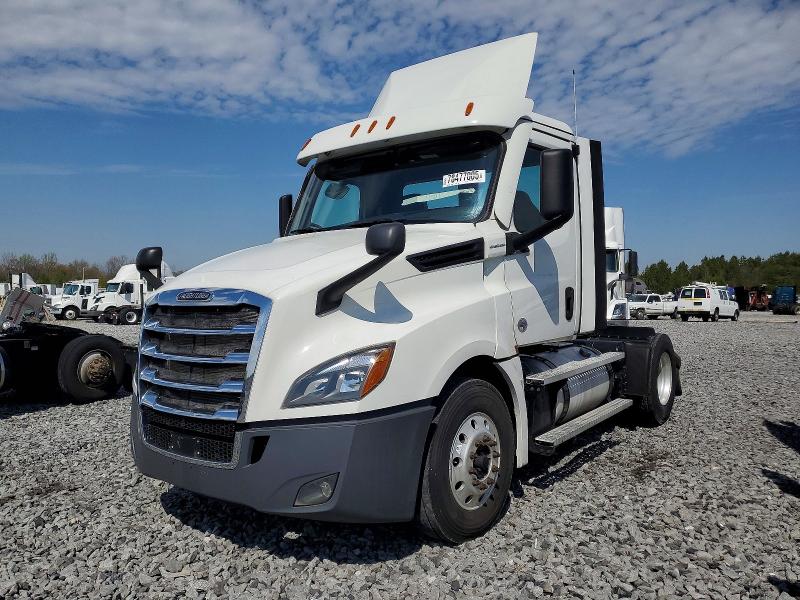 78477005 :رقم المزاد ، 3AKBHLDV2MSMJ1507 vin ، 2021 Freigliner Cascadia 126 مزاد بيع