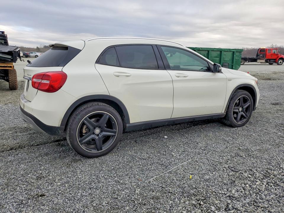 Продаж на аукціоні авто 2015 Mercedes-benz Gla, vin: WDCTG4GB1FJ035845, номер лоту: 79758315