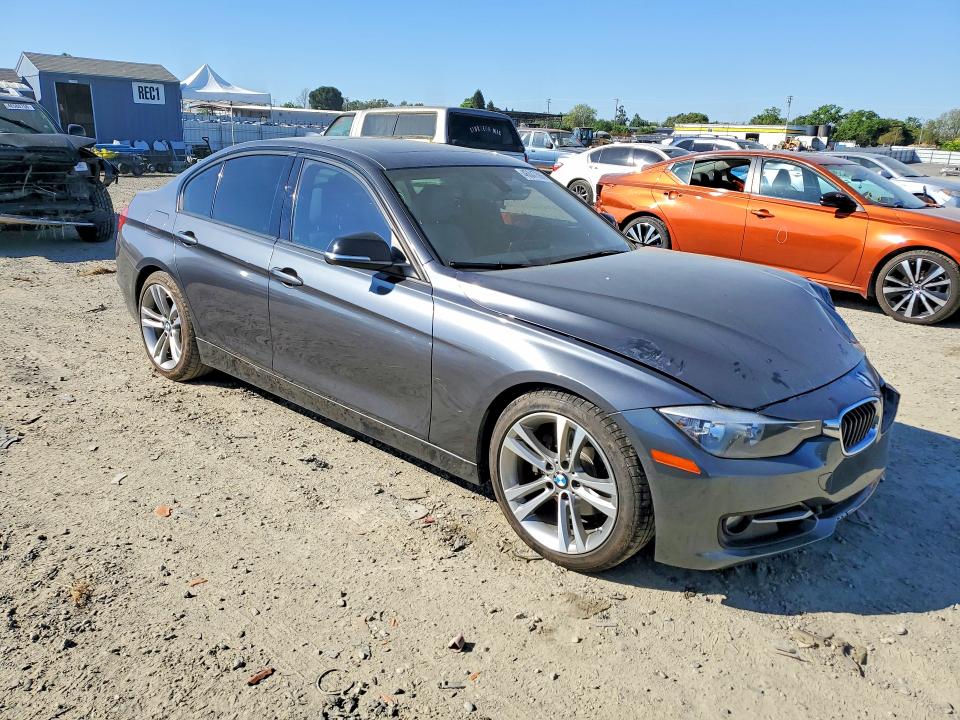2013 Bmw 328 მანქანა იყიდება აუქციონზე, vin: WBA3C1C51DF435689, აუქციონის ნომერი: 46047586