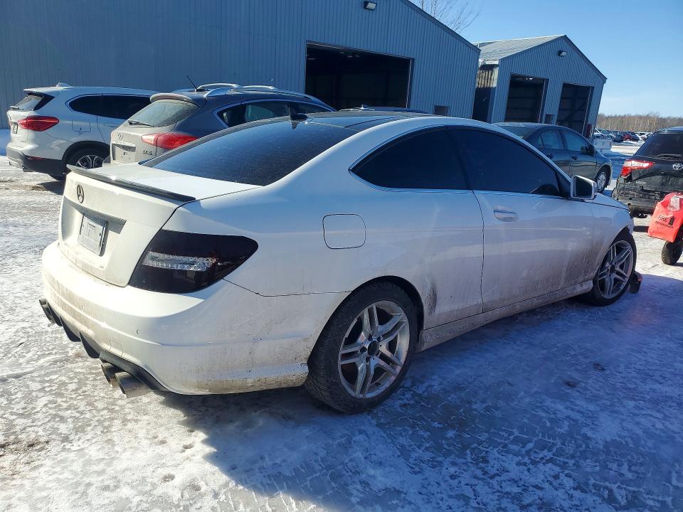 Продажа на аукционе авто 2014 Mercedes-benz C, vin: WDDGJ8JB1EG270269, номер лота: 77708205