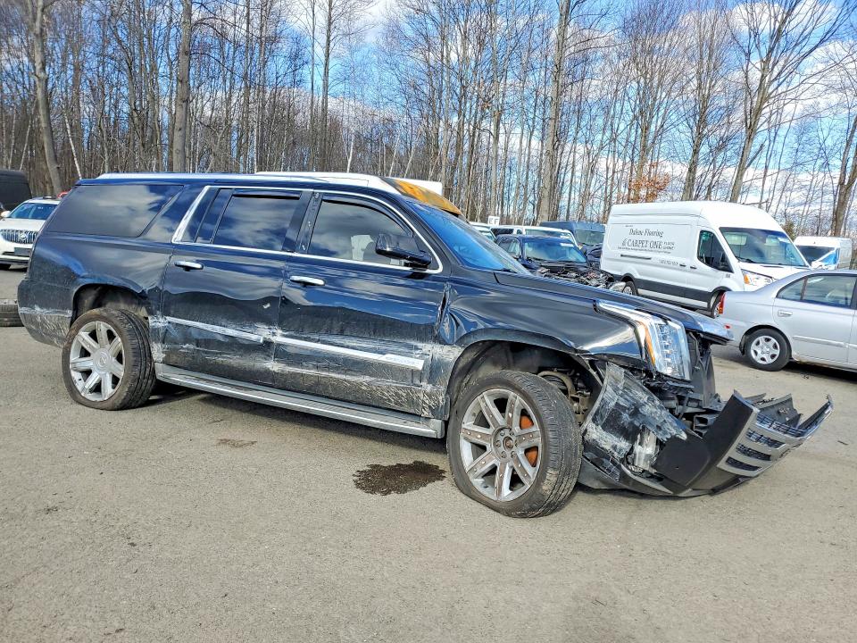 2015 Cadillac Escalade მანქანა იყიდება აუქციონზე, vin: 1GYS4HKJ7FR194767, აუქციონის ნომერი: 45648816