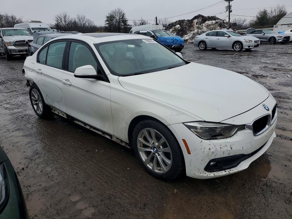 79805225 :رقم المزاد ، WBA8E5G50JNU47481 vin ، 2018 Bmw 320 مزاد بيع
