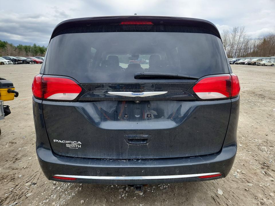 47927916 :رقم المزاد ، 2C4RC1BG6JR131441 vin ، 2018 Chrysler Pacifica مزاد بيع