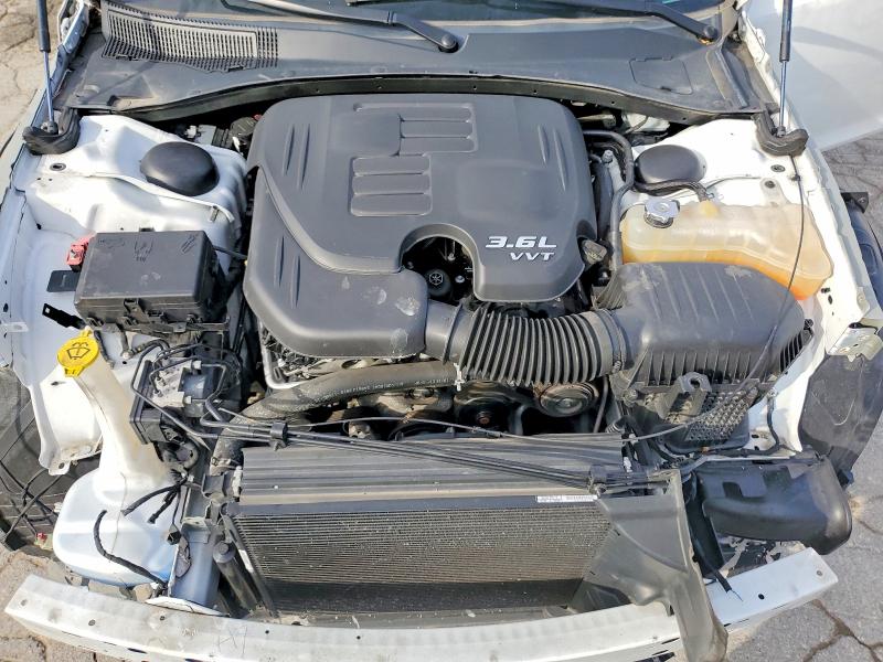 45681866 :رقم المزاد ، 2C3CCABG9KH516025 vin ، 2019 Chrysler 300 مزاد بيع