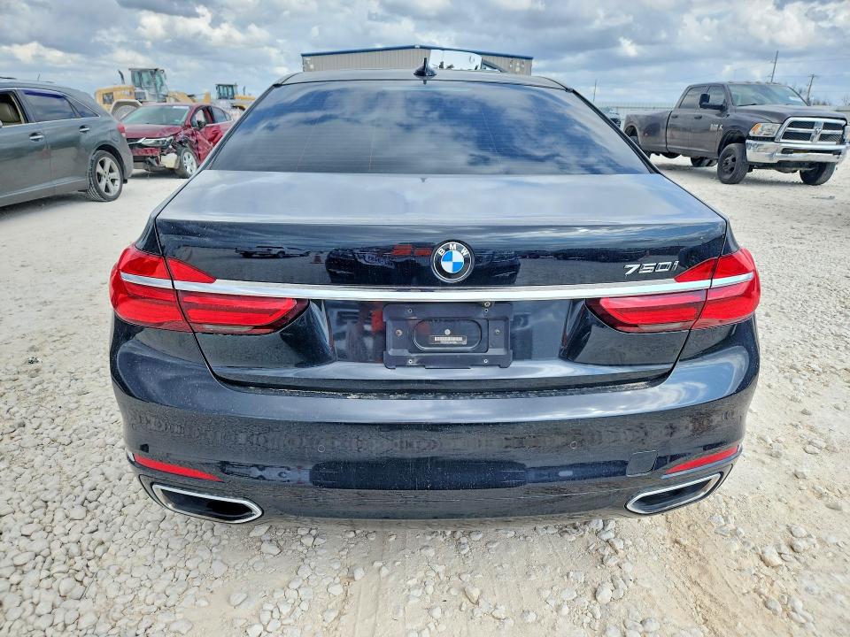 41959346 :رقم المزاد ، WBA7F0C51GGL99990 vin ، 2016 Bmw 750 مزاد بيع