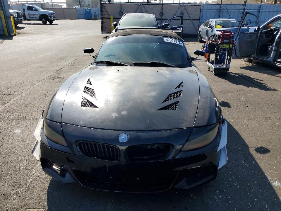 47597576 :رقم المزاد ، 4USBT33595LR70180 vin ، 2005 Bmw Z4 مزاد بيع