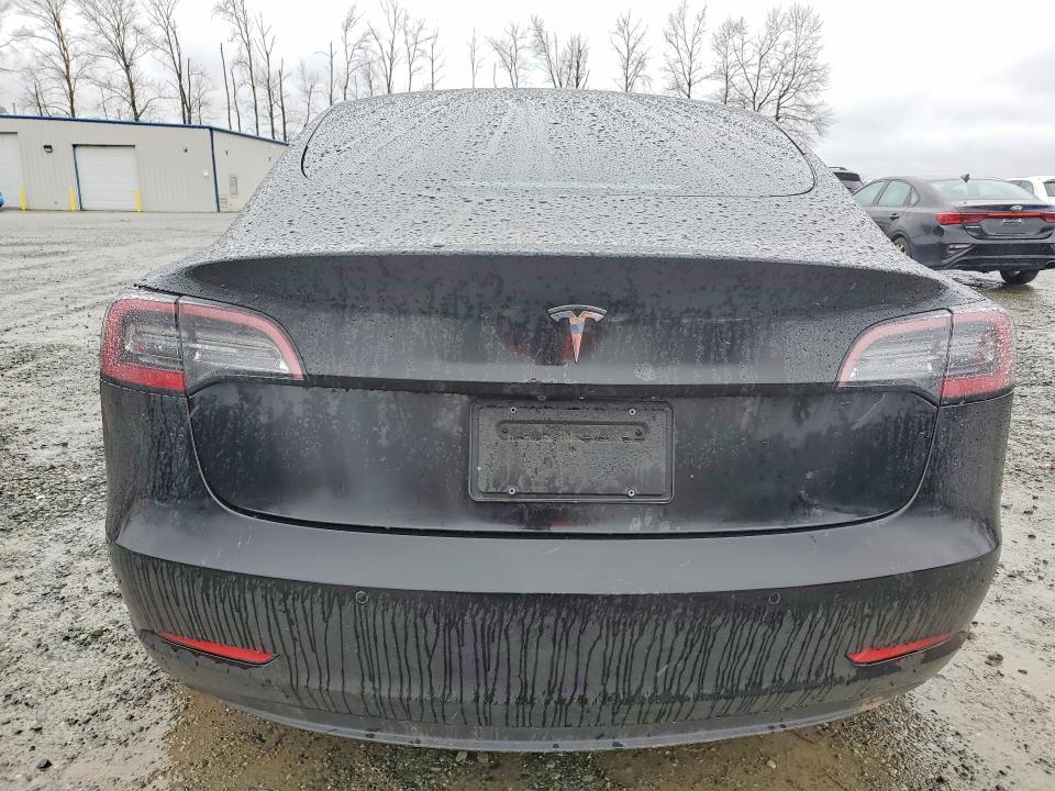 41657786 :رقم المزاد ، 5YJ3E1EA6MF997941 vin ، 2021 Tesla Model 3 مزاد بيع
