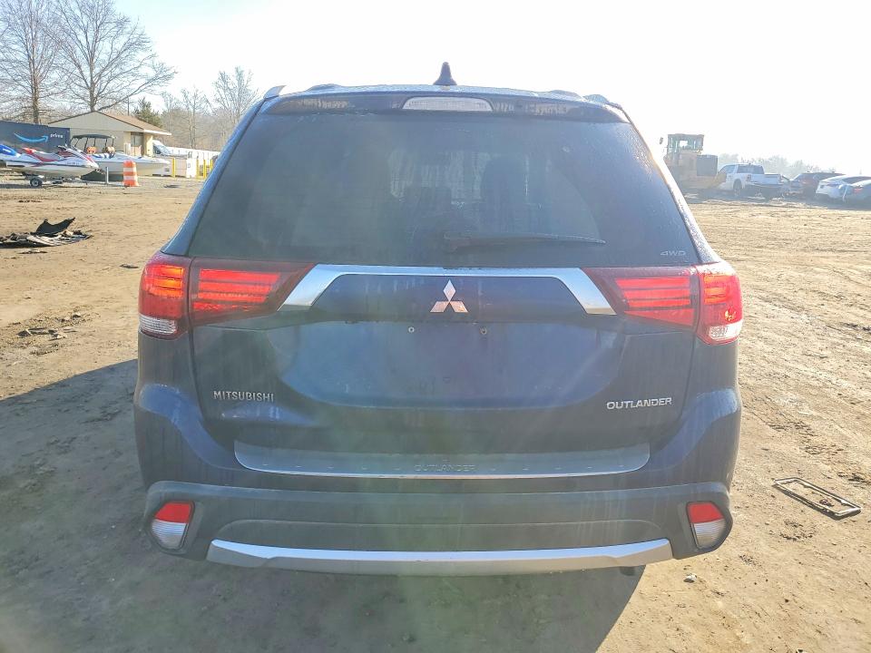 Продаж на аукціоні авто 2017 Mitsubishi Outlander, vin: JA4AZ2A34HZ038153, номер лоту: 41747106