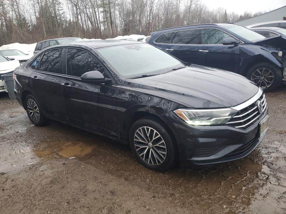 79843025 :رقم المزاد ، 3VWE57BU7MM040866 vin ، 2021 Volkswagen Jetta Highline 1.4 T مزاد بيع