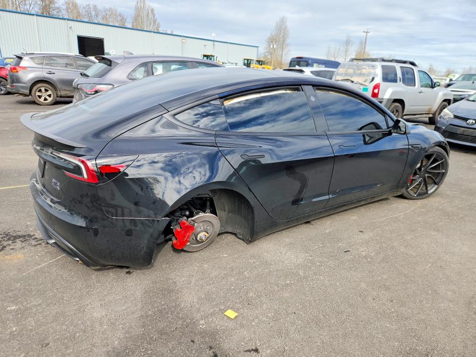 42063726 :رقم المزاد ، 5YJ3E1ET5TF143491 vin ، 2026 Tesla Model 3 مزاد بيع