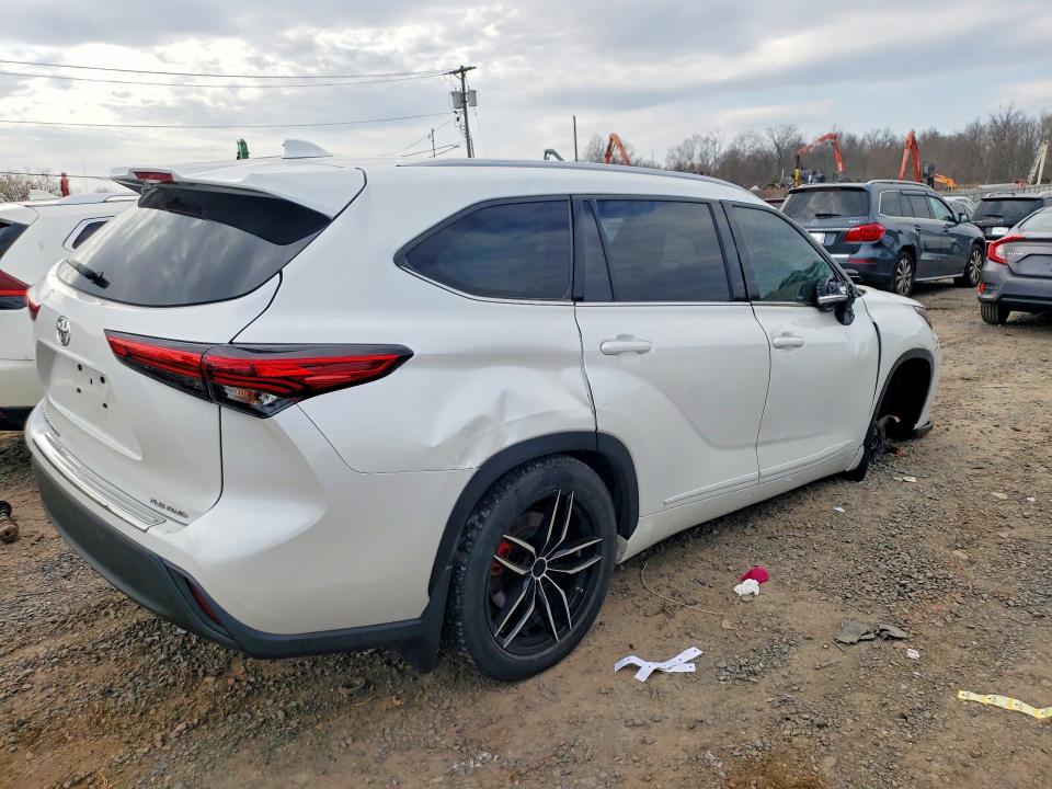 Aukcja sprzedaży 2022 Toyota Highlander, vin: 5TDGZRBH5NS206267, numer aukcji: 55809256