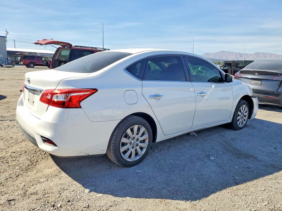 Продаж на аукціоні авто 2017 Nissan Sentra, vin: 3N1AB7AP2HL638755, номер лоту: 46377346