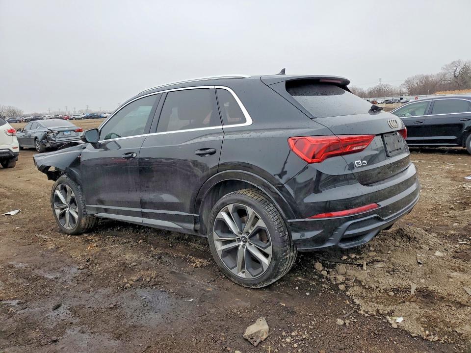 79368525 :رقم المزاد ، WA1EECF38L1086452 vin ، 2020 Audi Q3 مزاد بيع