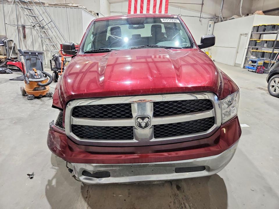 41717236 :رقم المزاد ، 1C6RR6FT4KS723866 vin ، 2019 Ram 1500 Classic مزاد بيع