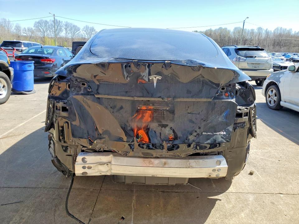 2025 Tesla Model Y მანქანა იყიდება აუქციონზე, vin: 7SAYGAEEXSF293065, აუქციონის ნომერი: 47330826