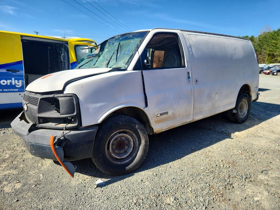 52386316 :رقم المزاد ، 1GCGG25V661187547 vin ، 2006 Chev Express G2500 مزاد بيع