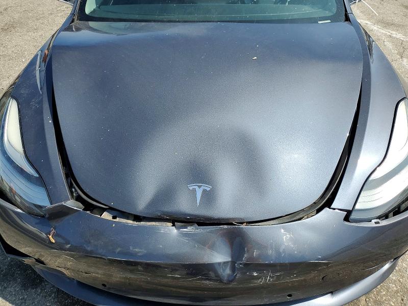 47224916 :رقم المزاد ، 5YJ3E1EA2JF059494 vin ، 2018 Tesla Model 3 مزاد بيع