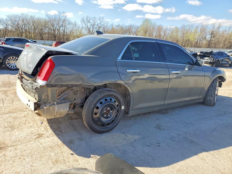 Продажа на аукционе авто 2018 Chrysler 300, vin: 2C3CCAKG1JH127359, номер лота: 79997095