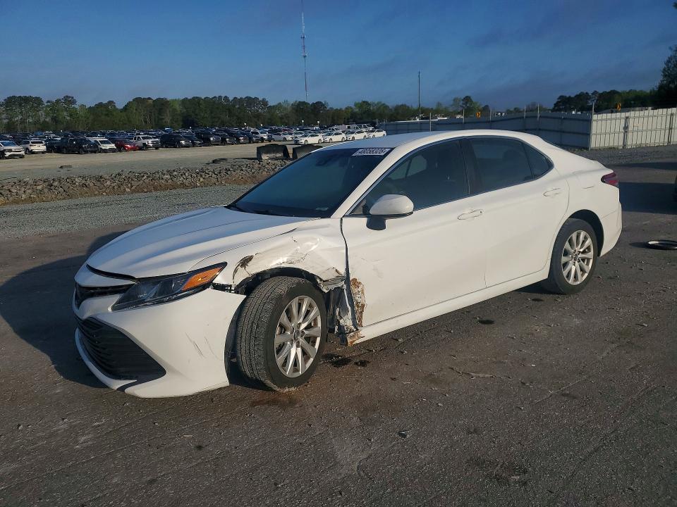 2018 Toyota Camry მანქანა იყიდება აუქციონზე, vin: 4T1B11HKXJU092466, აუქციონის ნომერი: 48058326