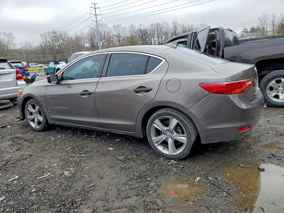 41705036 :رقم المزاد ، 19VDE1F53DE006702 vin ، 2013 Acura Ilx مزاد بيع