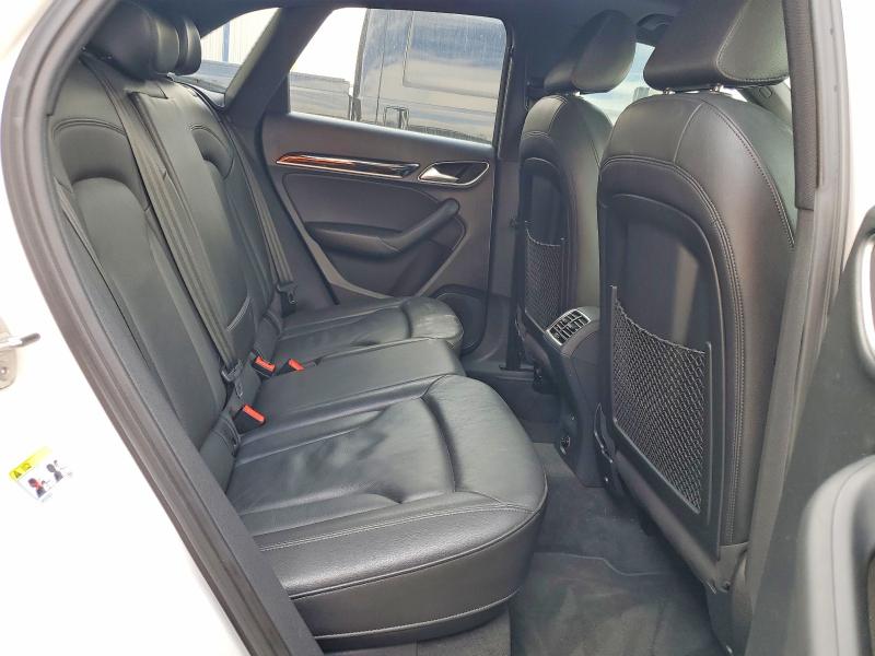 2018 Audi Q3 მანქანა იყიდება აუქციონზე, vin: WA1HCCFS4JR030016, აუქციონის ნომერი: 47272696