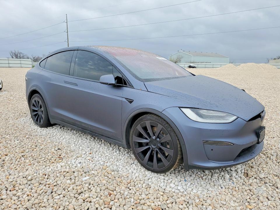 41966726 :رقم المزاد ، 7SAXCBE6XNF334501 vin ، 2022 Tesla Model X مزاد بيع