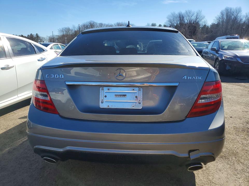 2012 Mercedes Benz C მანქანა იყიდება აუქციონზე, vin: WDDGF8BB1CR201065, აუქციონის ნომერი: 79822695