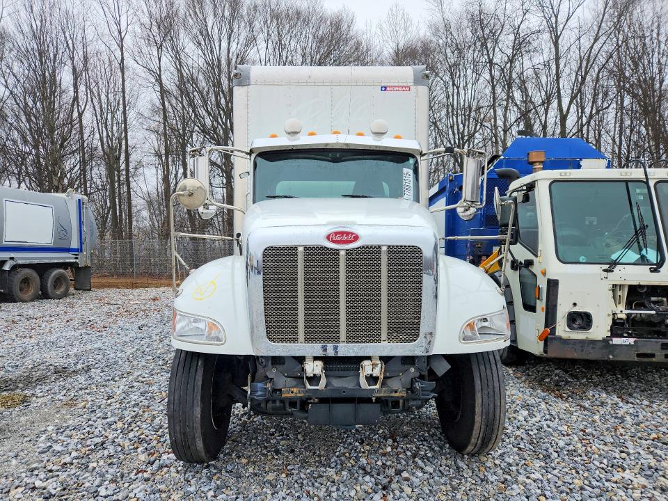Продажа на аукционе авто 2022 Peterbilt 337, vin: 2NP2HM6X7NM774178, номер лота: 77681315