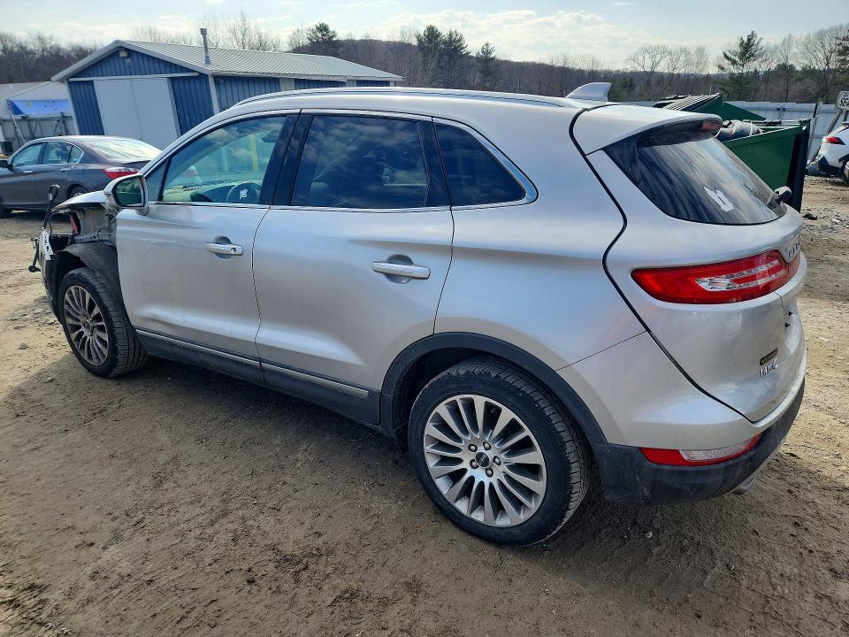 41763676 :رقم المزاد ، 5LMTJ2AH9FUJ14972 vin ، 2015 Lincoln Townhouse Mkc مزاد بيع