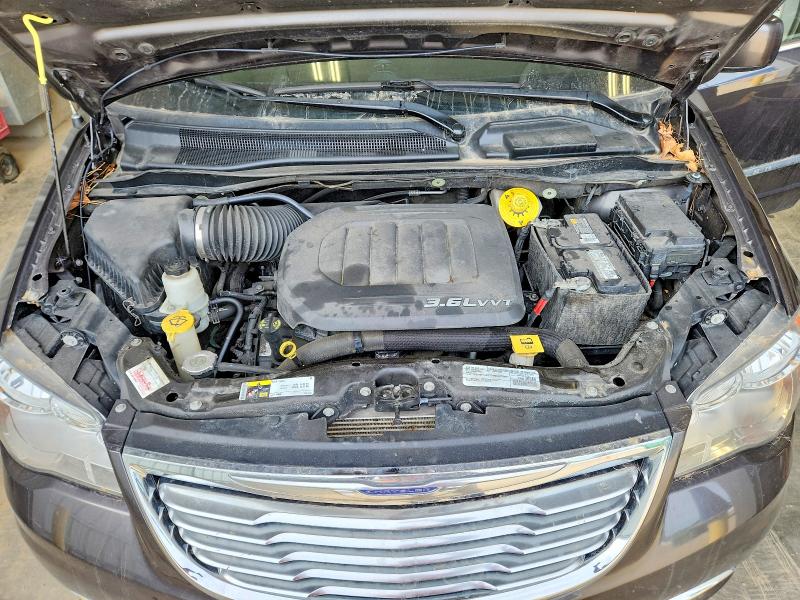 79566735 :رقم المزاد ، 2C4RC1BG4GR260741 vin ، 2016 Chrysler Town & Country مزاد بيع