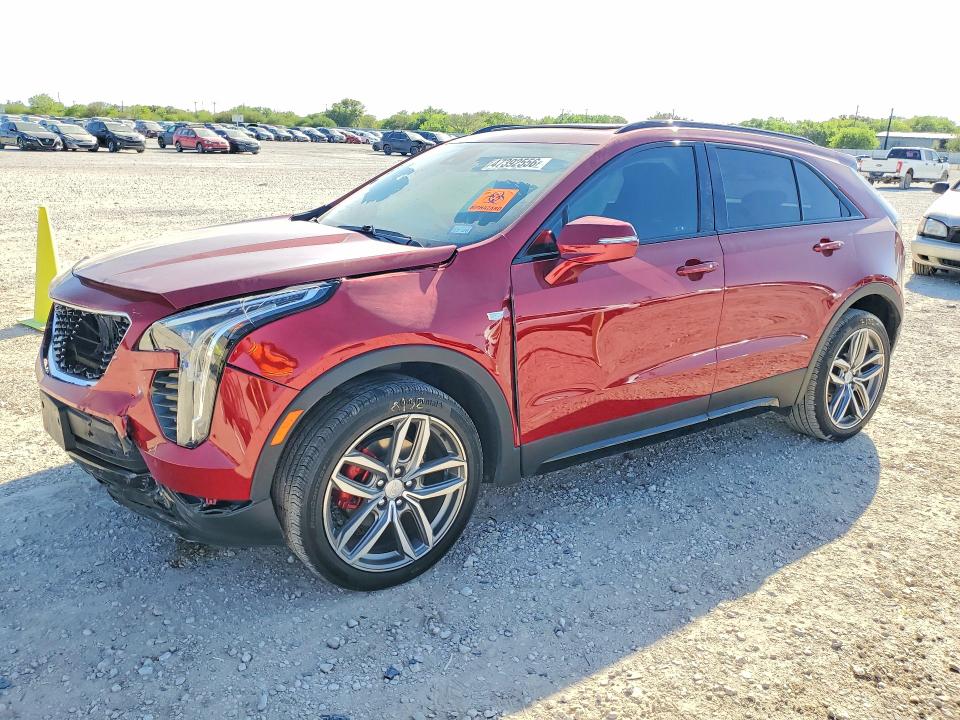 47392556 :رقم المزاد ، 1GYFZER46MF084230 vin ، 2021 Cadillac Xt4 مزاد بيع