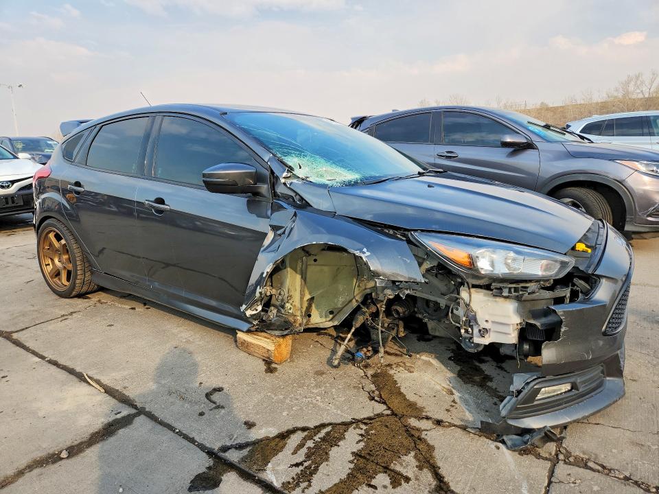 Продаж на аукціоні авто 2018 Ford Focus, vin: 1FADP3L93JL282729, номер лоту: 47604266