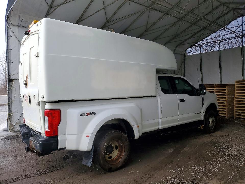Продажа на аукционе авто 2018 Ford F350, vin: 1FT8X3DT1JEC30736, номер лота: 74073075