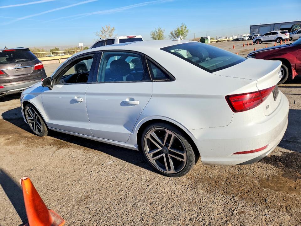 47045006 :رقم المزاد ، WAUAUGFF3H1035003 vin ، 2017 Audi A3 مزاد بيع