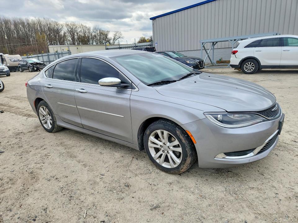 Продаж на аукціоні авто 2015 Chrysler 200, vin: 1C3CCCAB9FN702467, номер лоту: 41670756