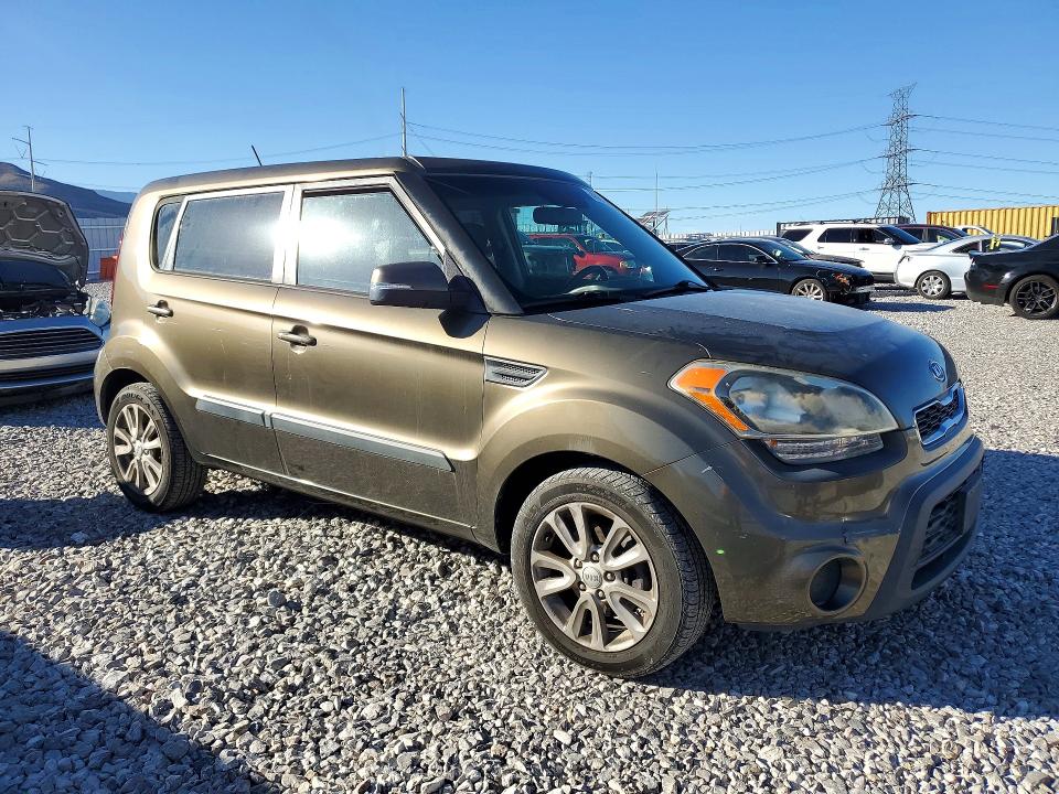 45653946 :رقم المزاد ، KNDJT2A60C7385422 vin ، 2012 Kia Soul مزاد بيع