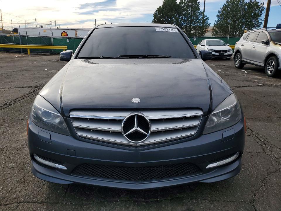 79103145 :رقم المزاد ، WDDGF8BB3BR135276 vin ، 2011 Mercedes-benz C مزاد بيع