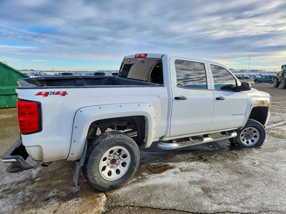 46141256 :رقم المزاد ، 3GCUKPEC3JG339632 vin ، 2018 Chevrolet Silverado مزاد بيع