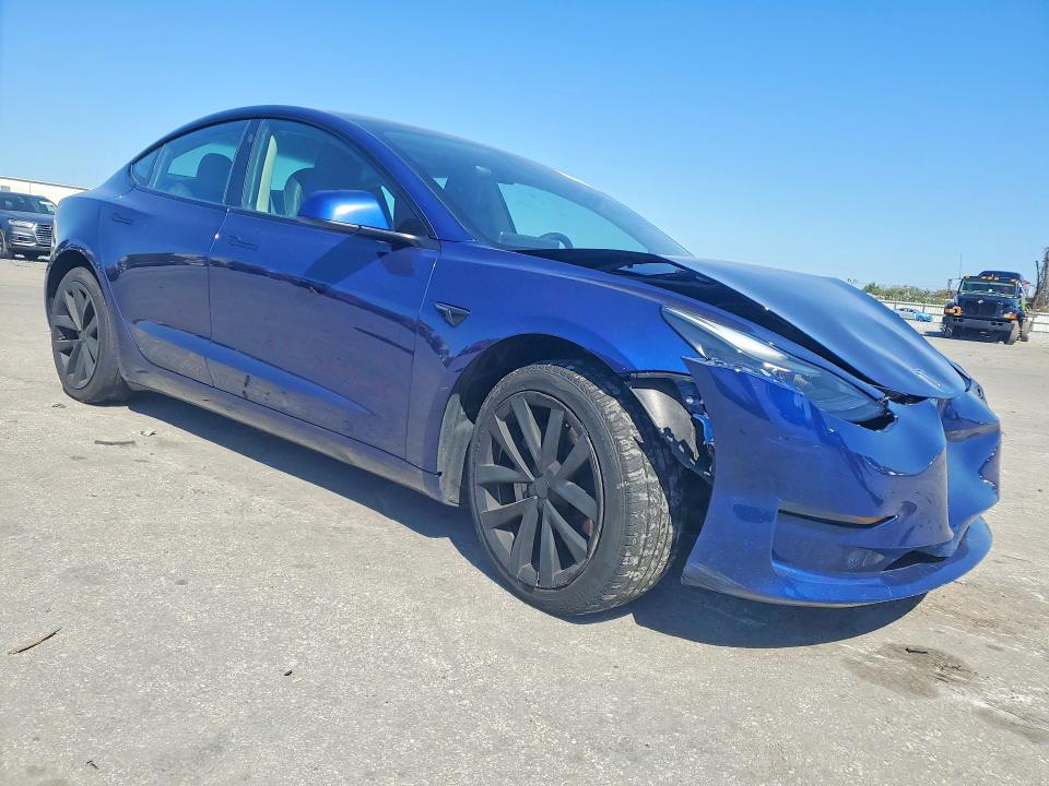 Продажа на аукционе авто 2023 Tesla Model 3, vin: 5YJ3E1EA3PF435709, номер лота: 46872716