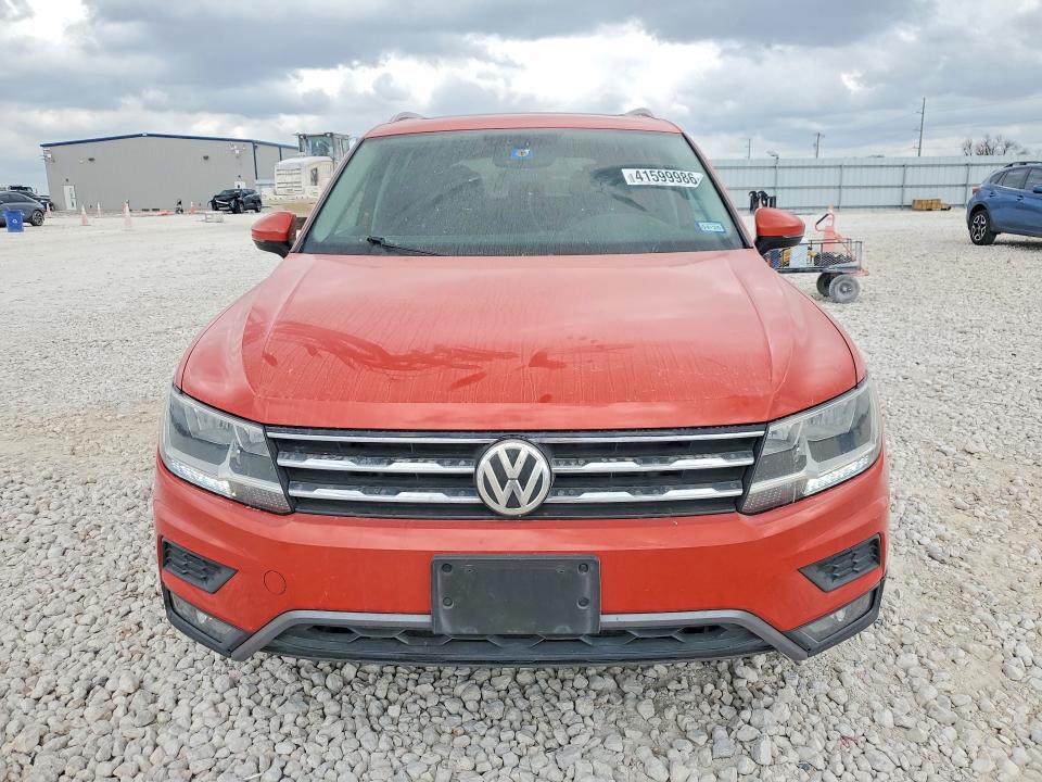 Продажа на аукционе авто 2018 Volkswagen Tiguan, vin: 3VV3B7AXXJM071007, номер лота: 41599986