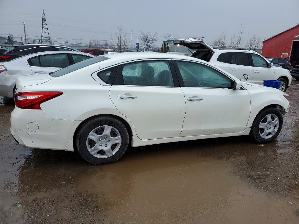 47161746 :رقم المزاد ، 1N4AL3AP8HN338985 vin ، 2017 Nissan Altima مزاد بيع