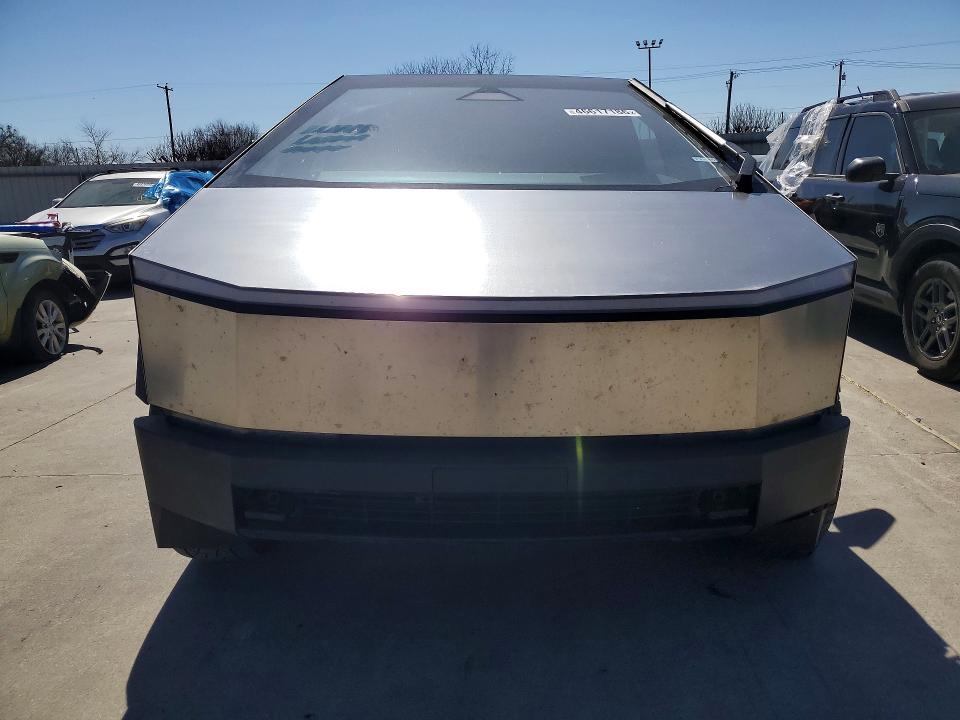 46617186 :رقم المزاد ، 7G2CEHED5RA050362 vin ، 2024 Tesla Cybertruck مزاد بيع