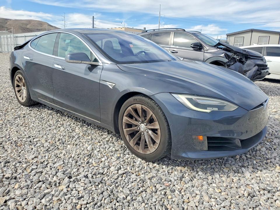 Продажа на аукционе авто 2016 Tesla Model S, vin: 5YJSA1E10GF153387, номер лота: 79656465