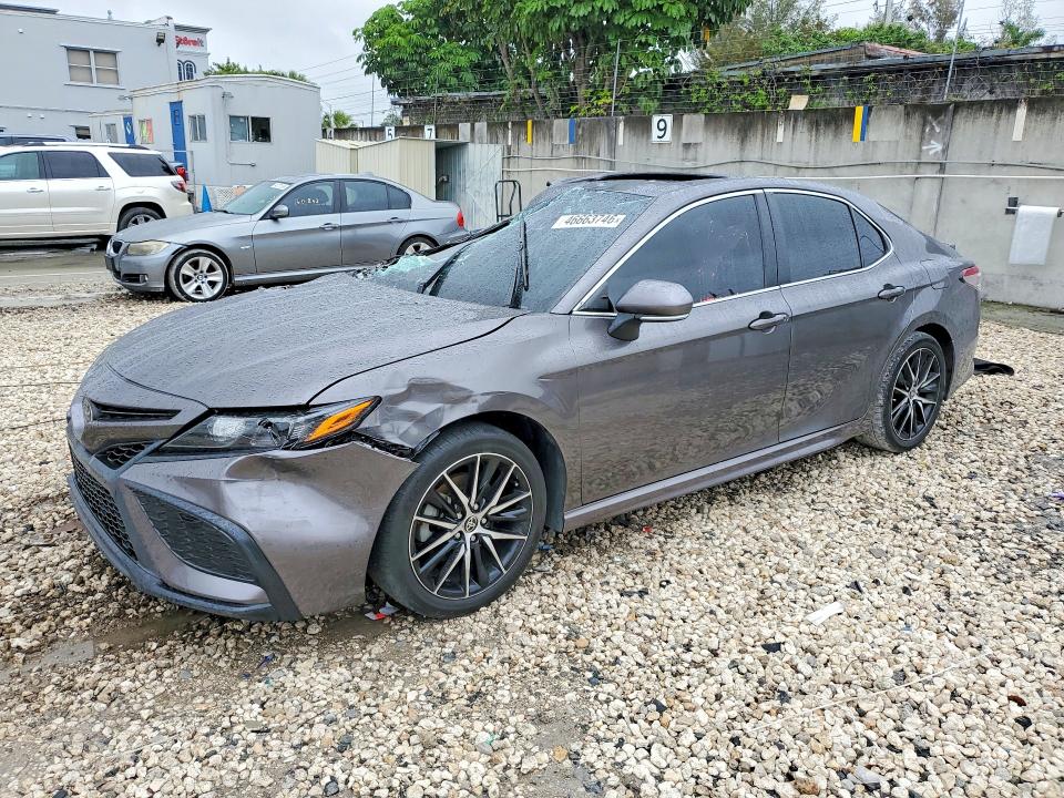 46663746 :رقم المزاد ، 4T1G11AK9RU878917 vin ، 2024 Toyota Camry مزاد بيع